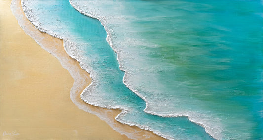 Wavy seascape with prominent texture