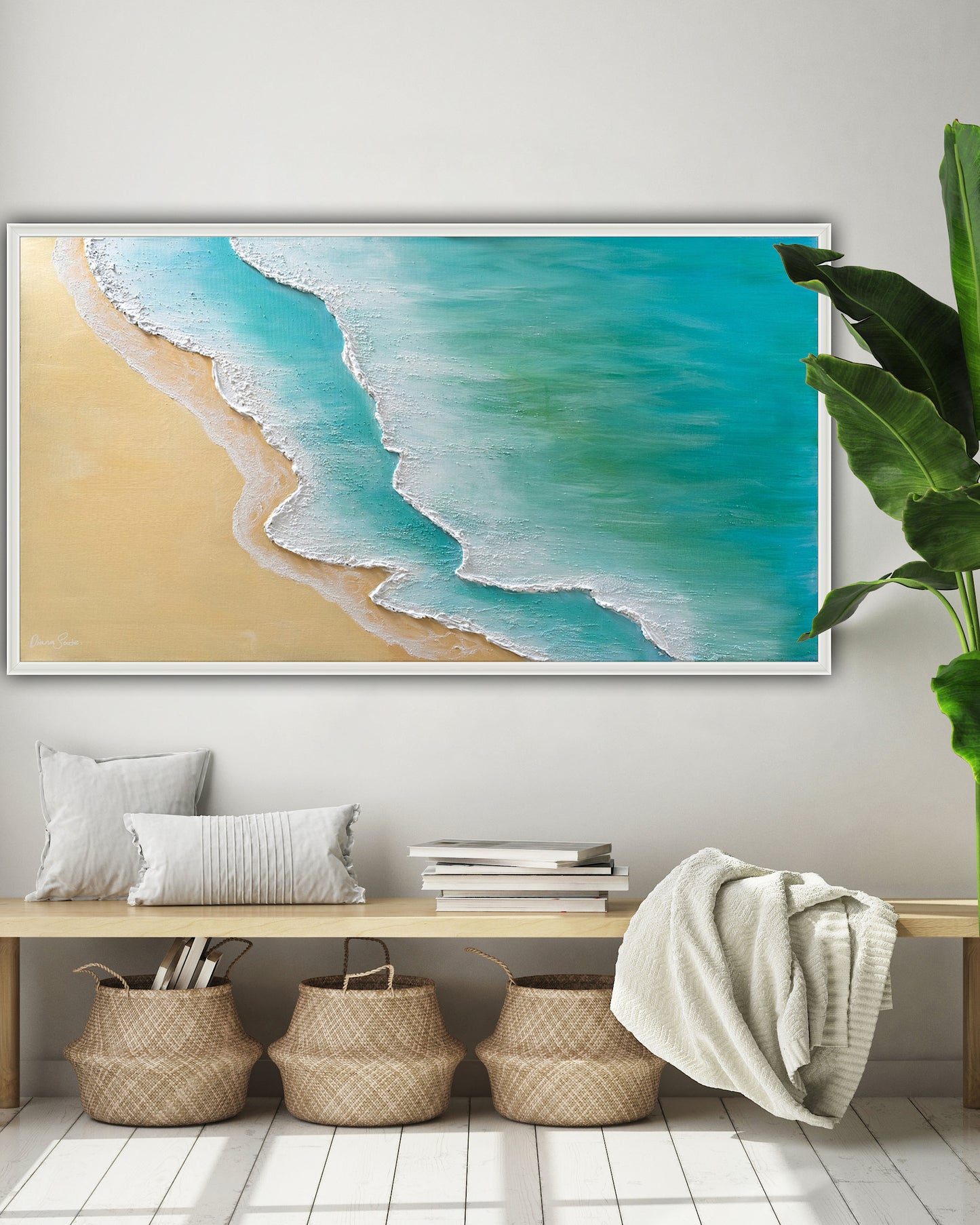 Wavy seascape with prominent texture