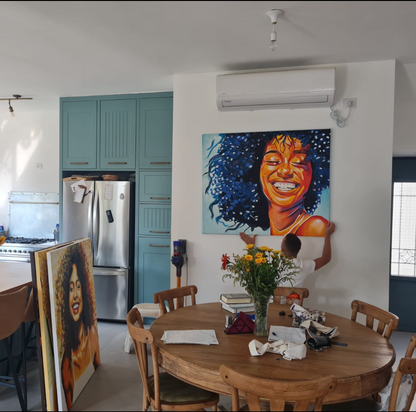 Smiling To The World 1