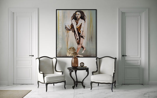 Japanese dancer with decorative stripe