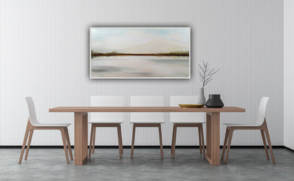 Transparent horizontal view with gold stripe